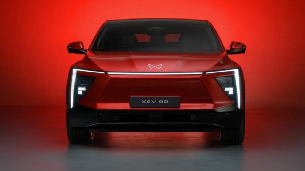 Mahindra XEV 9 2025 – 600KM Range, Dual-Motor AWD System & Futuristic EV Design Starting at ₹2.49 Lakh!
